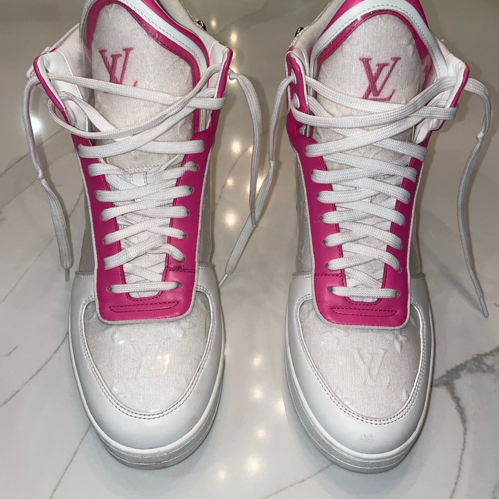 Louis Vuitton Women’s Size 40 Pink/White Monogram High Top (worn once)